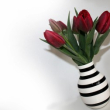 Jak si udržet tulipány ve váze co nejdéle hezké