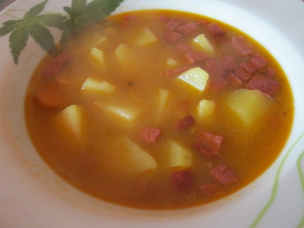 Polévky: Maďarská bramboračka