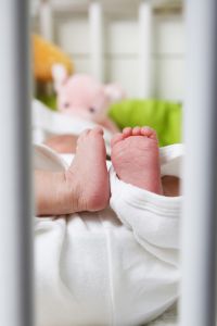 Jak se dnes rodí. Pohodlí nebo mučení?